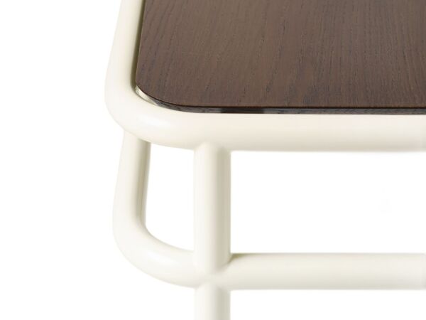 2_zTABLE_D_APPOINT_UD_BLANC_PERLE_PLATEAU_CHEINE_TEINTE_NOYER_DETAILS.jpg