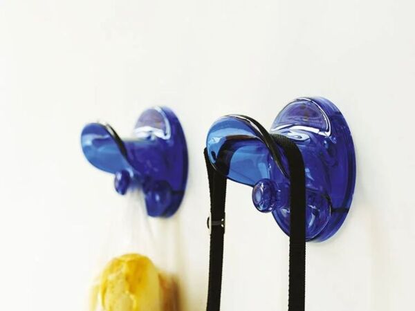5_Wall Clothes Hook 01.jpg
