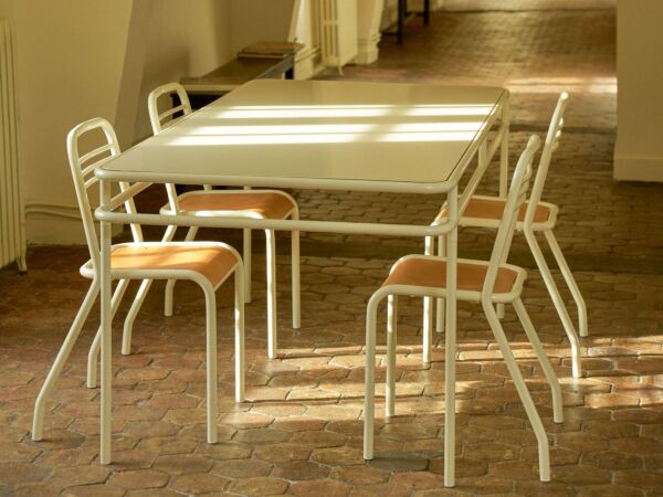 Table UD & chaise UD ambiance 1.jpg