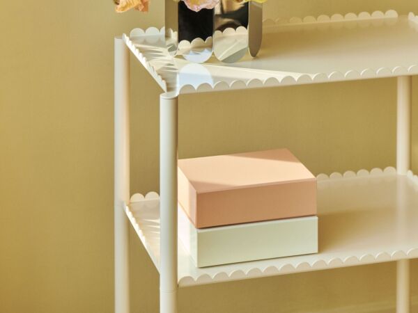 5_Arcs Trolley Low eggshell_Arcs Vase mirror_Colour Storage XS soft pink_chalk white.jpg