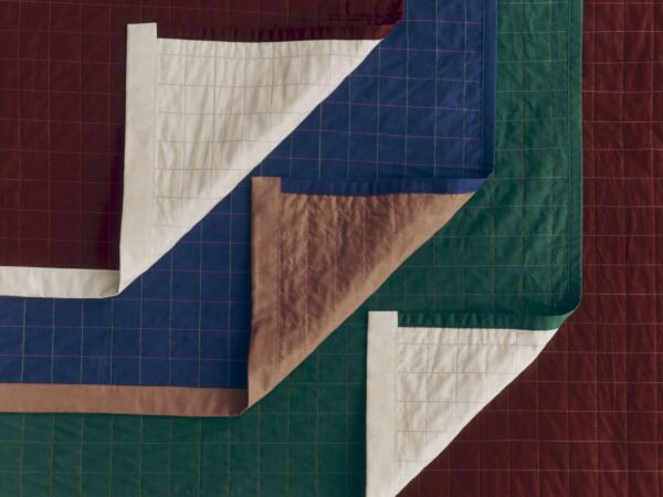 5_Dori Bedspread family_01.jpg