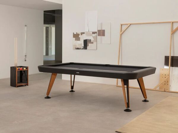 5_Diagonal_8ft_pooltable_DIPTA8-2N_black_ambient_02_web (1)_1.jpg