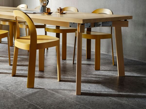 5_OM-chair-location-018.jpg