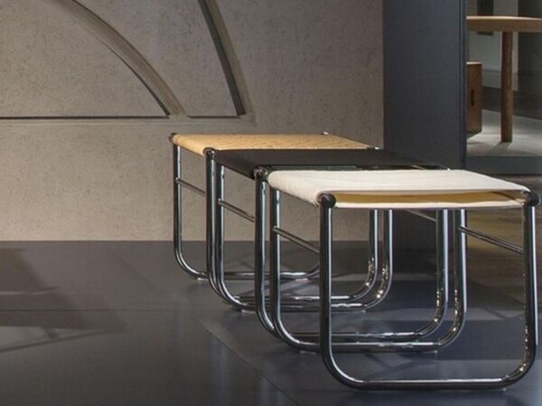 5_Cassina_Le-Corbusier-LC9-Badhocker_498x498-ID566144-6b85c914dd3fddfa6b575a337397c671.jpg