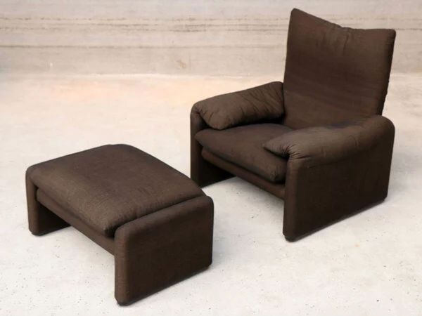 5_maralunga-ottoman-6-cassina_1.jpg