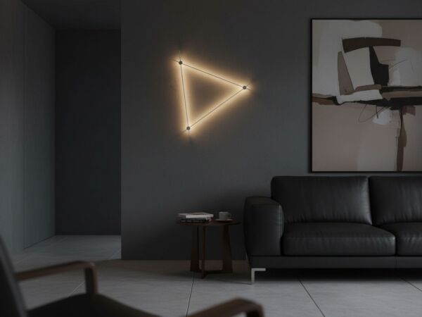 5_Eitie Triangle Wall05.jpg