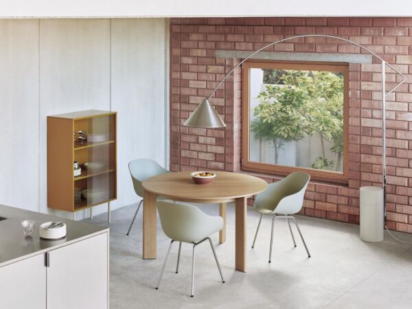 5_AC124-D150-AA51-01UF_AAC 226_AG090-G183-AX03_Chisel 20 Table_AB822-A652_Colour Cabinet Tall.jpg