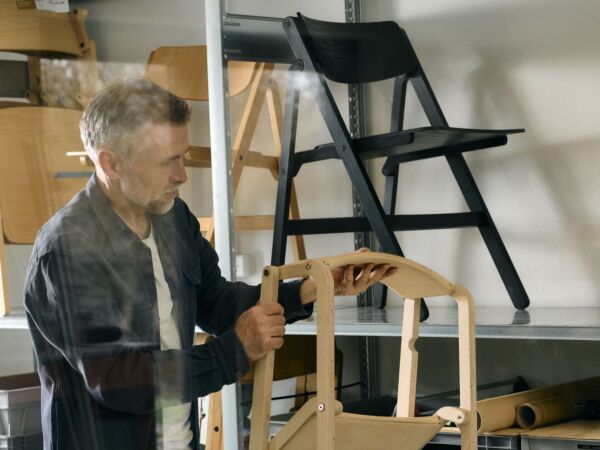 5_Gudmundur Ludvik_Backflip Chair_Studio Visit_19.jpg