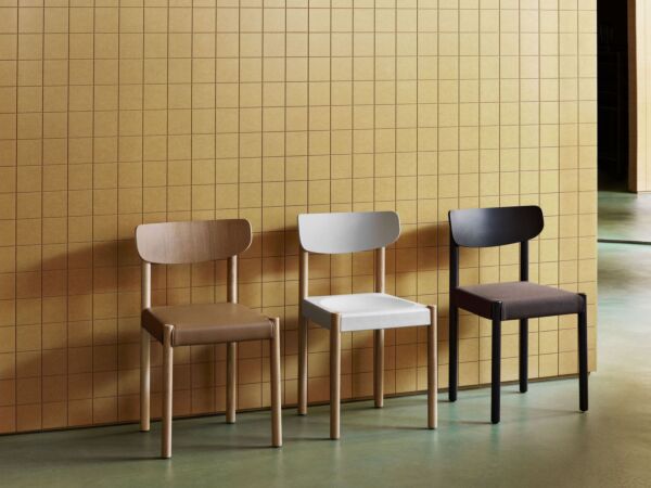 5_AG152-G309-AP58-02AS_Pack Chair 11 Grano cognac_AG150-G295-AA51-01UF_Pack Chair 10_AG153-G311-AA07-01NS_Pack Chair 11 Steelcut 695.JPG
