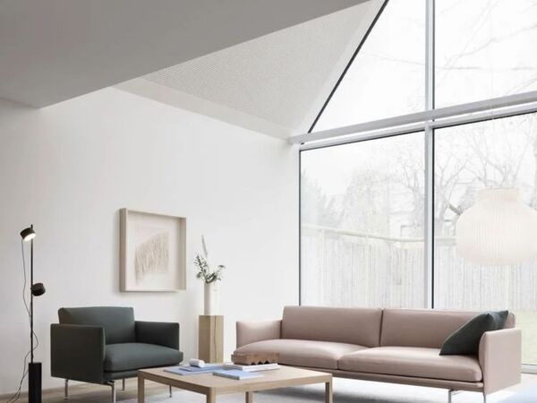 5_outline-3-seater-beige-refine-leather-studio-chair-twill-weave-990-workshop-table-post-lamp-ply-muuto-muuto-org (1)_1.jpg