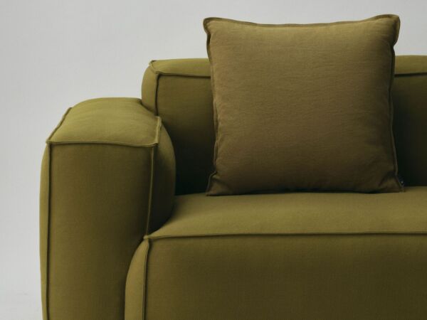 5_AG044-A001-AA07-01SZ_Mags Soft Low RC 2,5 Seater comb 1 Steelcut 985_01.jpg