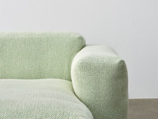 5_Mags Soft Low 2,5 Seater comb 3 Tartaglia 989_white stitching_detail 01.jpg