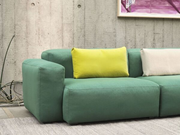 5_Mags Soft Low 3 Seater Comb 1 Vidar 943 light grey stitching_Moire Kelim grey.jpg