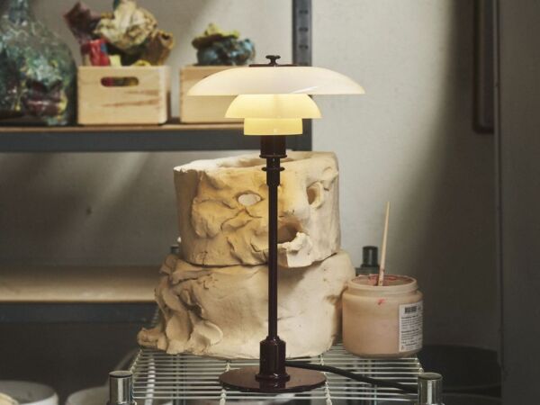 5_Louis Poulsen 2 1 table Lamp lifestyle06.jpg