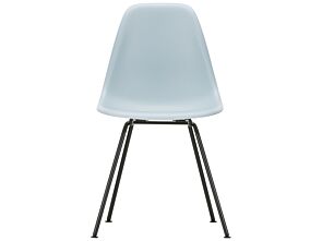 1_eames plastic side chair dsx - 23 ice grey - 30 basic dark powder-coated centre_master.jpg