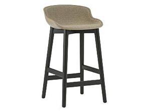 1_Hyg_Barstool_65_cm_Front_Uph_Black_Oak.jpg