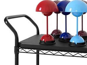 1_Magnetic_Flowerpot_VP9_charging_tray.jpg