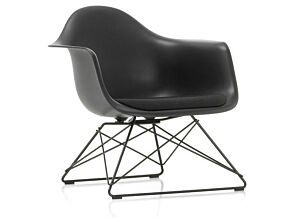 1_Eames Plastic Armchait.jpg