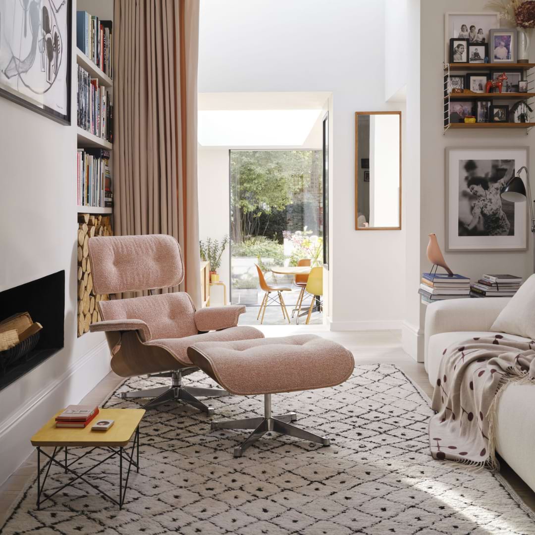 Cocooning_2023_Vitra_Eames_Lounge_Chair_Nubia_Rose