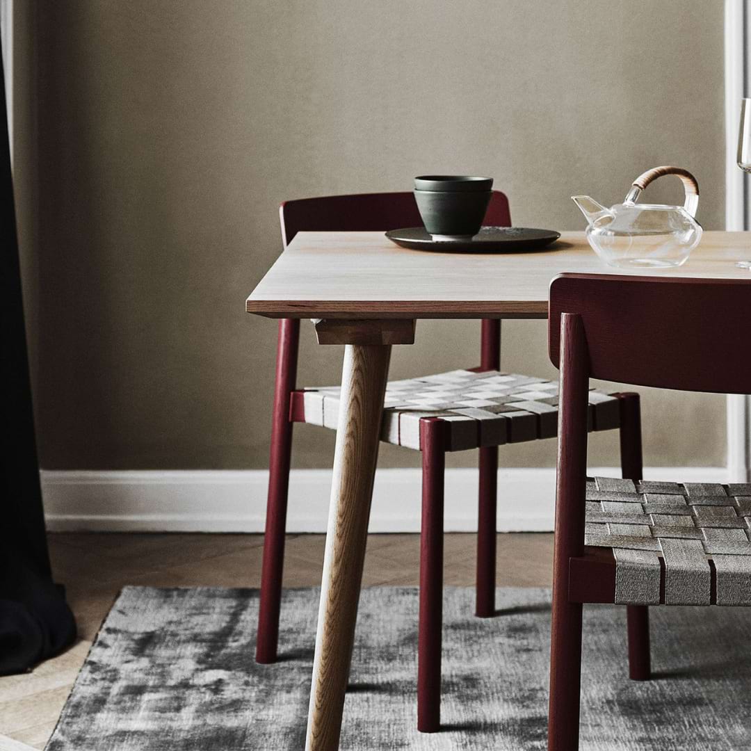 And_Tradition_Chaise_Betty_TK1_Table_In_Between_SK05