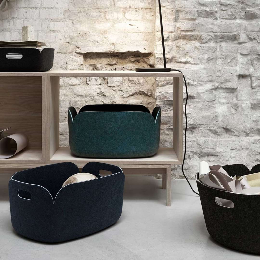Muuto_Restore_Dark_Stacked