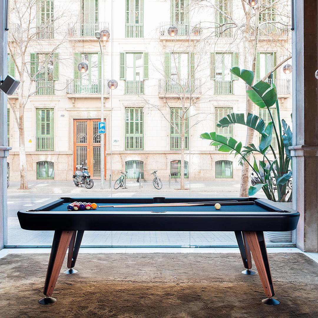 rsbarcelona_Diagonal_black_indoor_pooltable_table