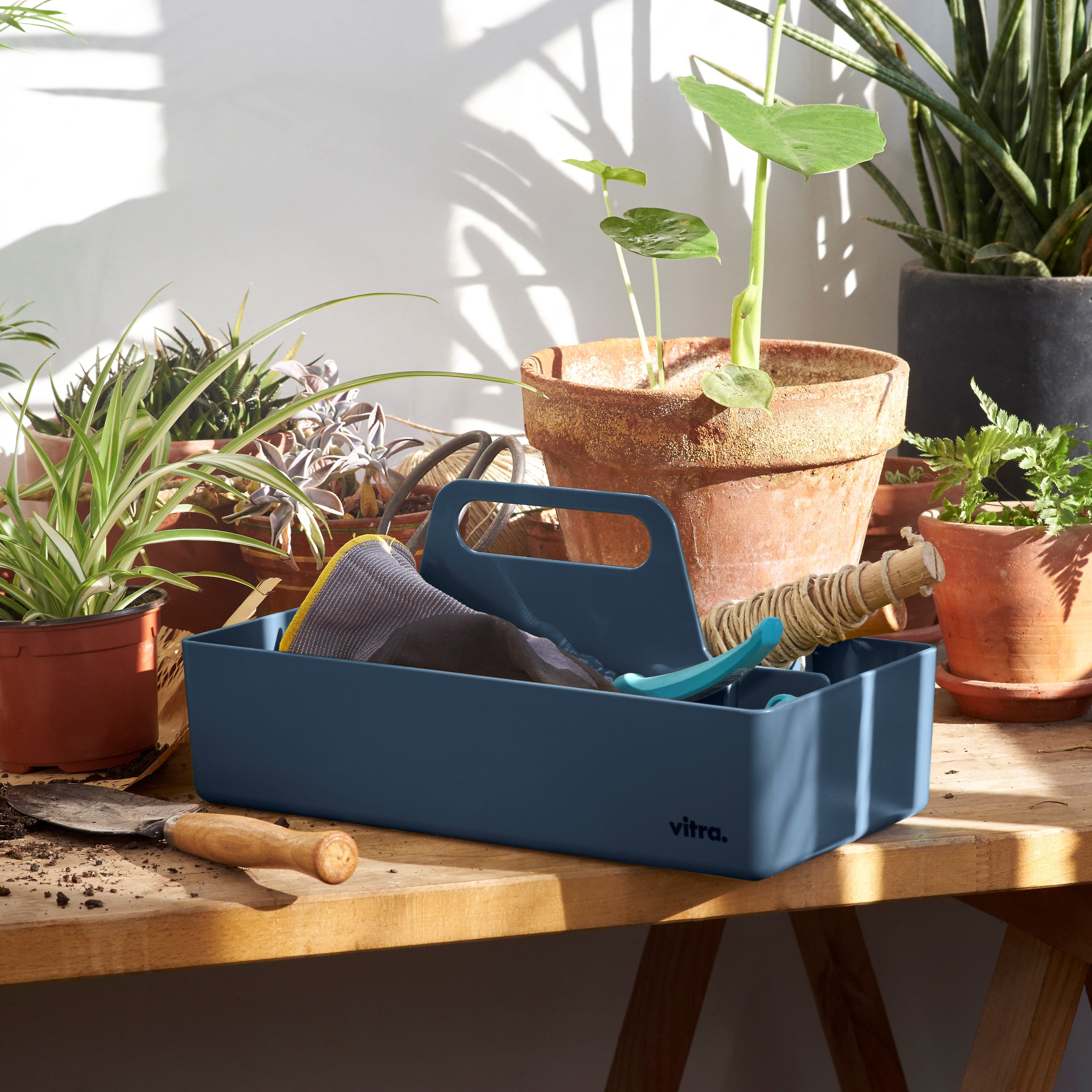 Vitra_Toolbox_jardin_design