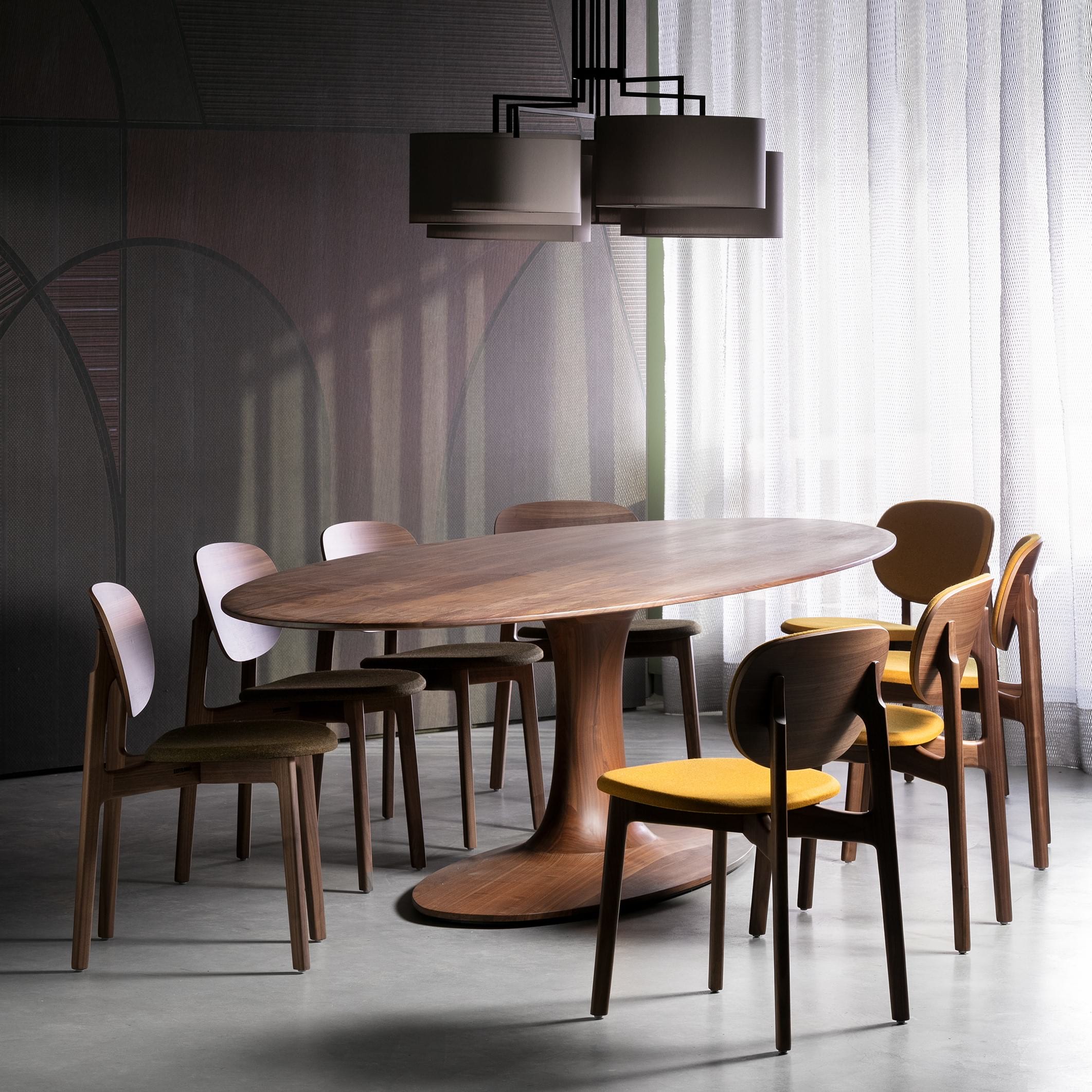 zeitraummoebel_designpost-2020-ausstellung-exhibition_02Golden-Autumn_17Golden-Autumn_13_Zeitraum_design_interiordesign_lit_table_chaise_lampe_furniture_okito_neat
