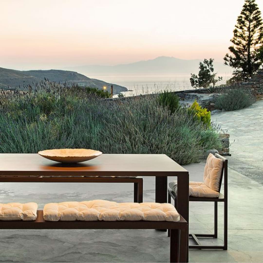 Outdoor_2024_ZEUS_Big_Irony_Table_Chaise_Banc