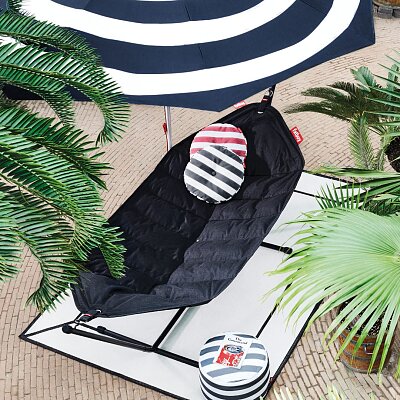 Un été au bord de la piscine