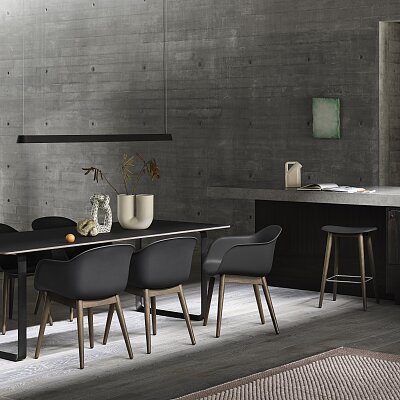 Linear-pendant-lamp-169-black-fiber-armchair-fiberstoolbrown-muuto