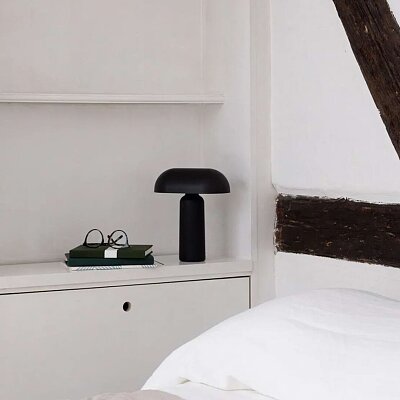 Normann_Porta_Table_lamp_Noir