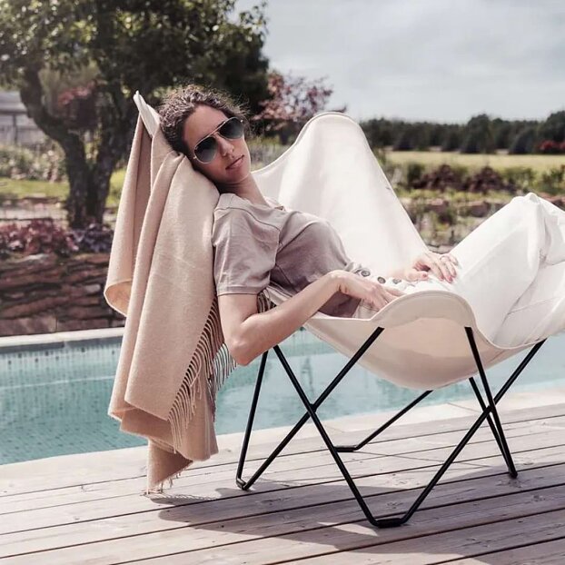 Cuero_Butterfly_Chair_Sunshine_Mariposa_Outdoor