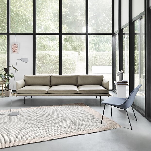 Outline Sofa Lifestyle Image_muuto_canape_sofa_tapis_chaise