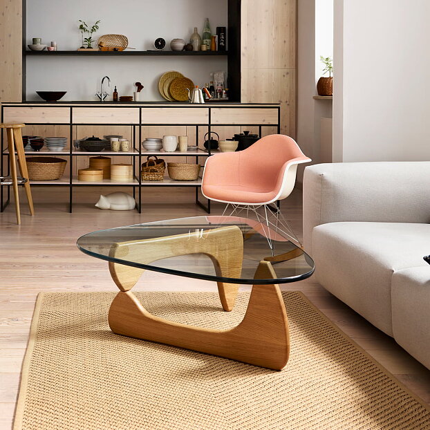 Noguchi_table_vitra_fauteuil